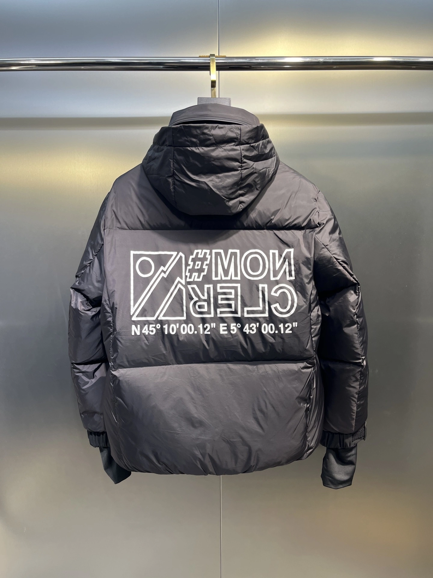 wg.luxury-- 7o9385r Down jacket white duck down item: E-F431J0114